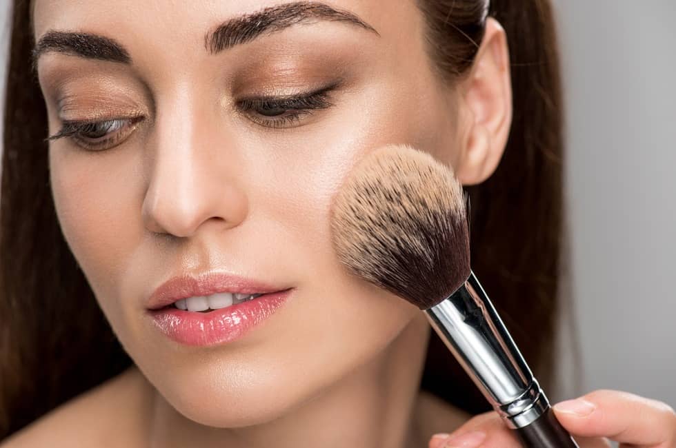 How To Clean Foundation Brush: Complete Guide!